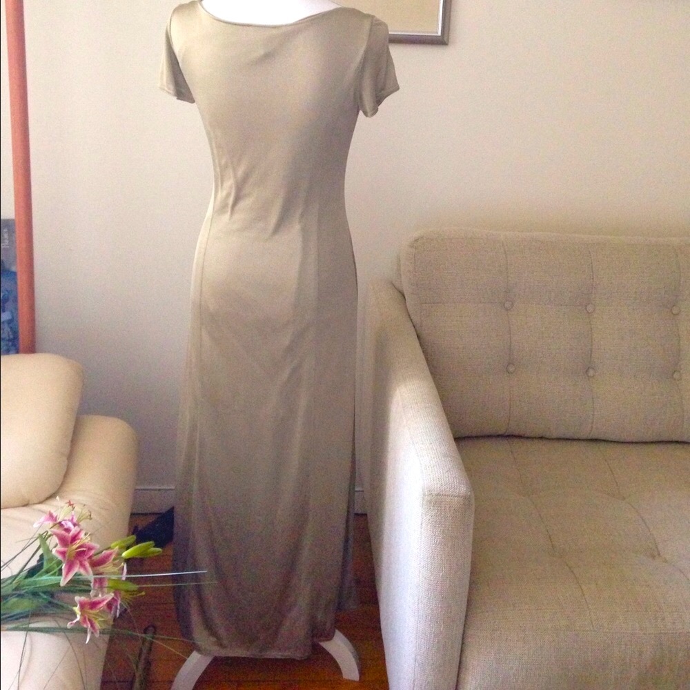 MONDI subtle elegance slit hem long dress holiday and party formal - Picture 2 of 4